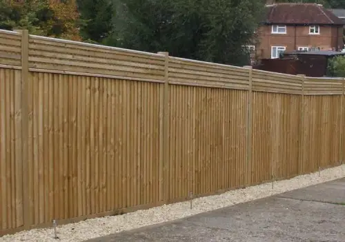 Close Board With Trellis